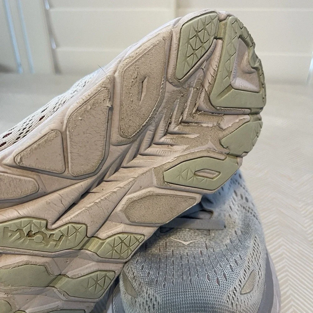 Hoka One One‎ Clifton 8 Women's Sz 8.5B Aqua Blue Running Shoes Sneakers